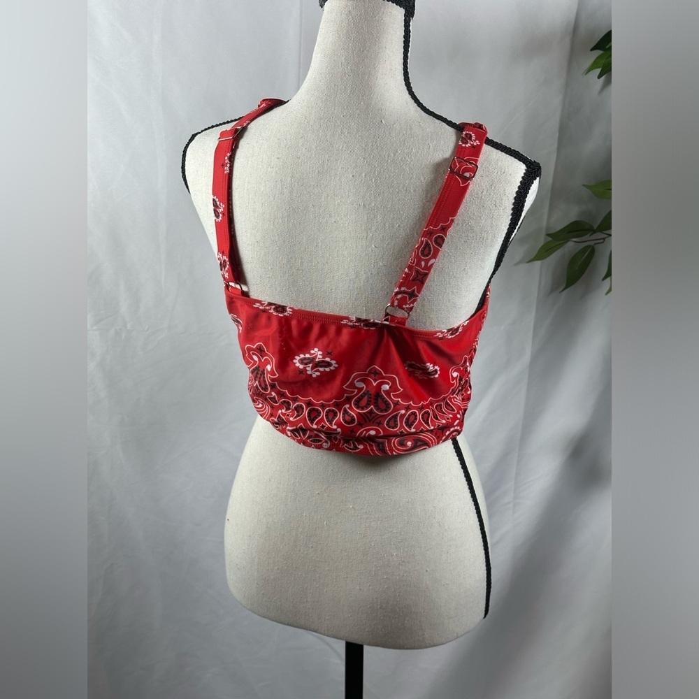 Black and Red Swimwear with Bold Design 🌴☀️ - Picture 9 of 10